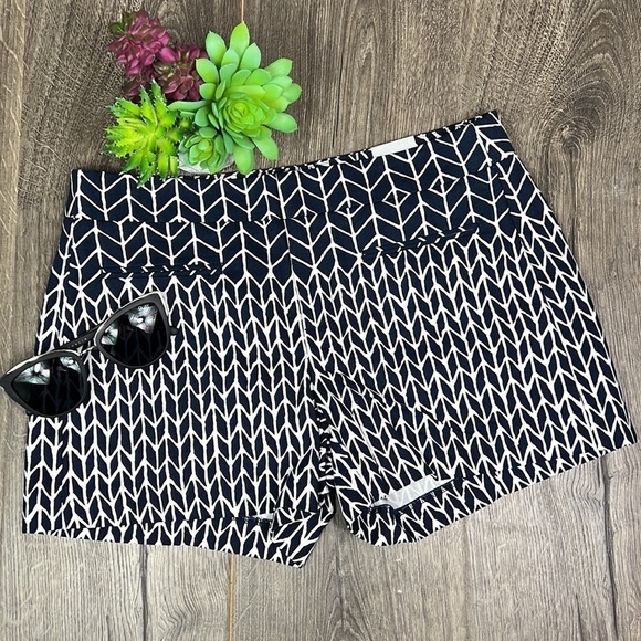 NWT Banana Republic Clean Front Shorts Modern Navy 0 - Picture 1 of 9